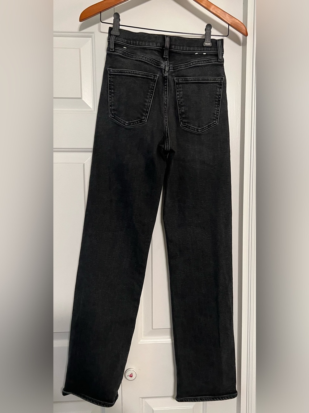 Agolde Black Harper Relaxed Straight Leg Stretch Denim Jeans EUC 24 #2764 - Picture 7 of 8